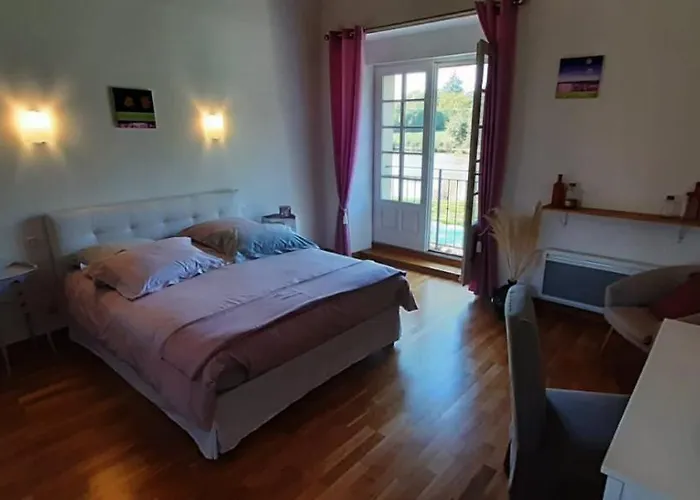 Domaine De La Basse Bobiniere - Et D'hotes